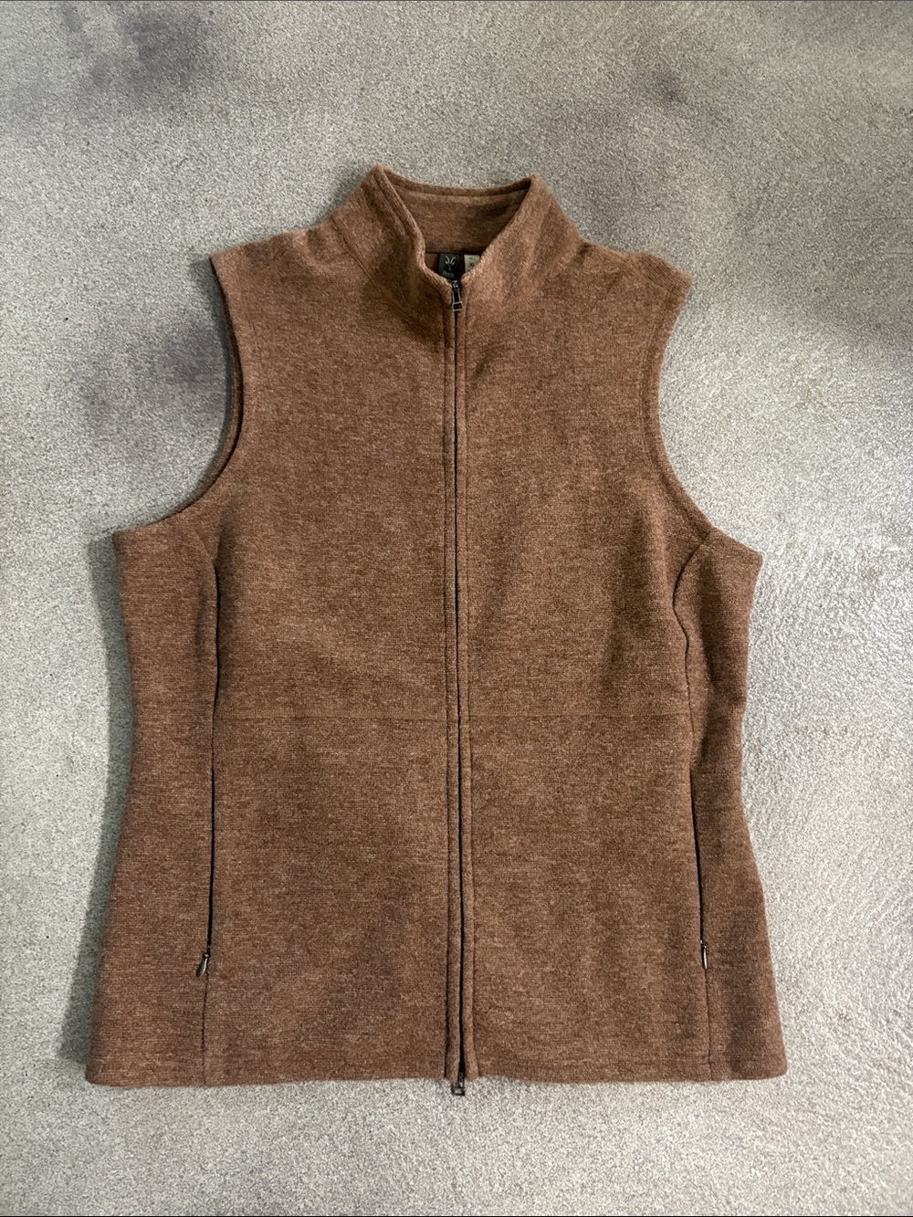 Ibex Women’s Merino Wool Sleeveless Zip-Front zip Vest